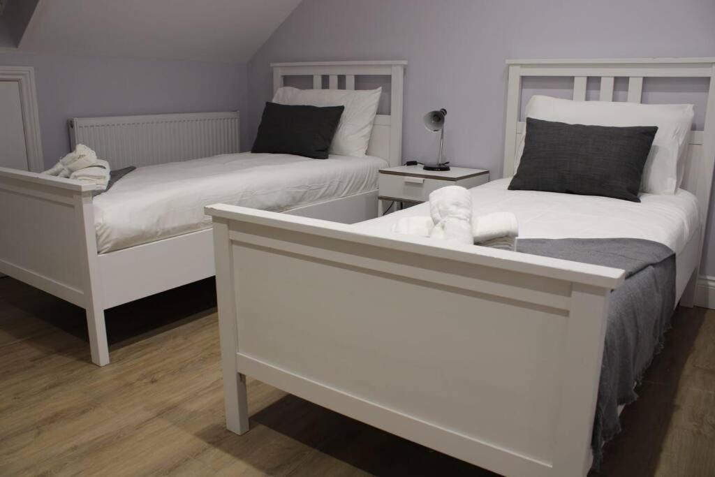5 Star Apartment Лондон Экстерьер фото